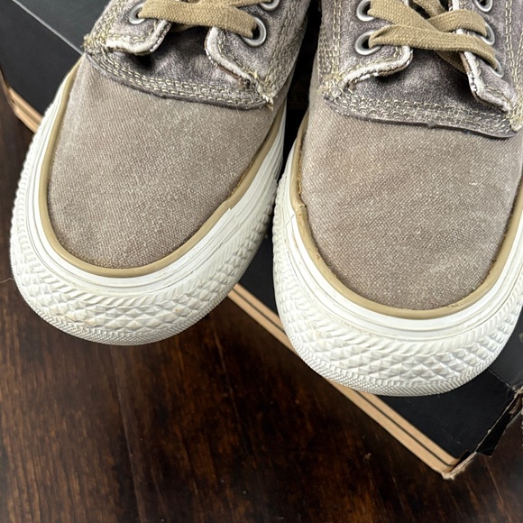 Converse All Star Distressed Low Top Sneakers - Picture 4 of 8